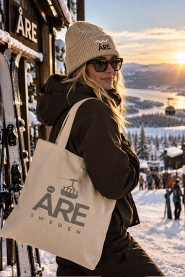 Ribbstickad Åre mössa